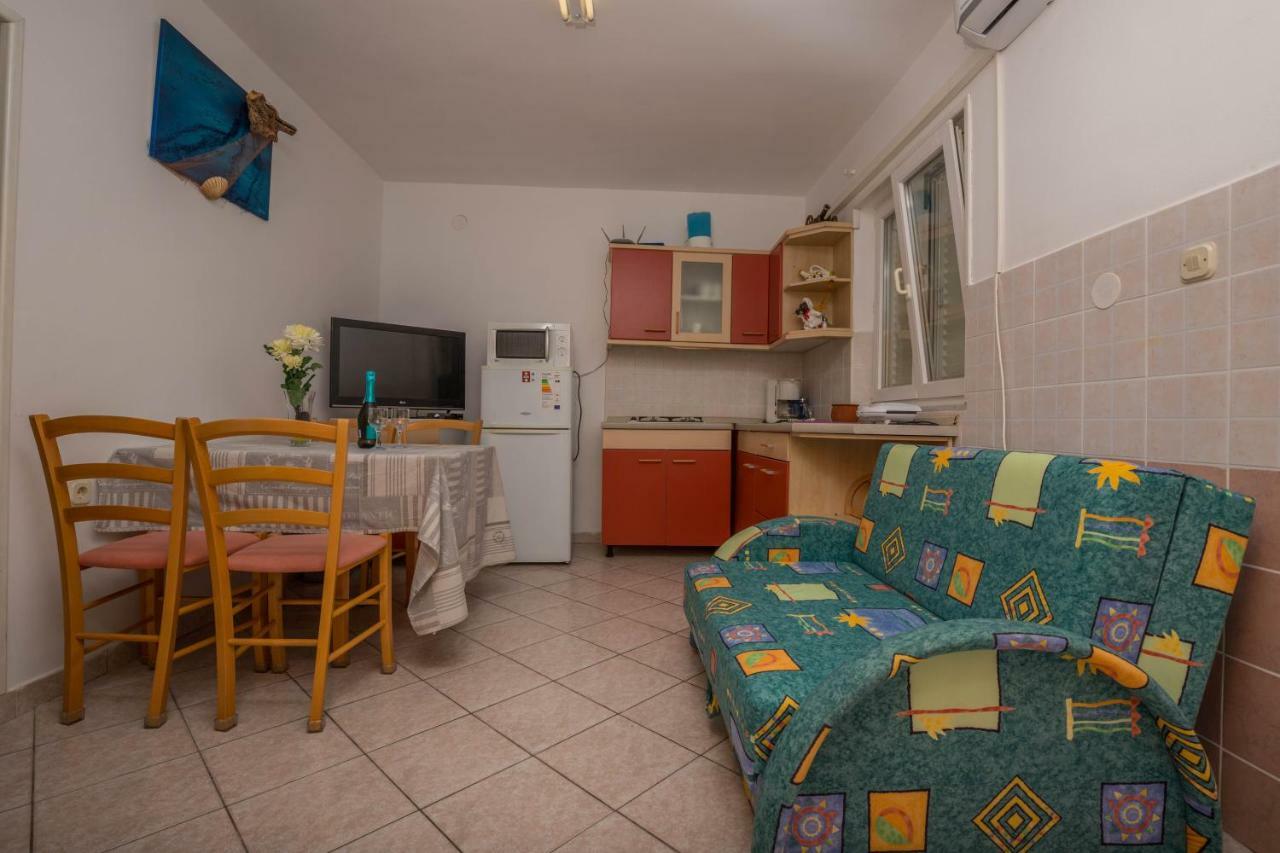Apartman Zlatica Dramalj Eksteriør bilde