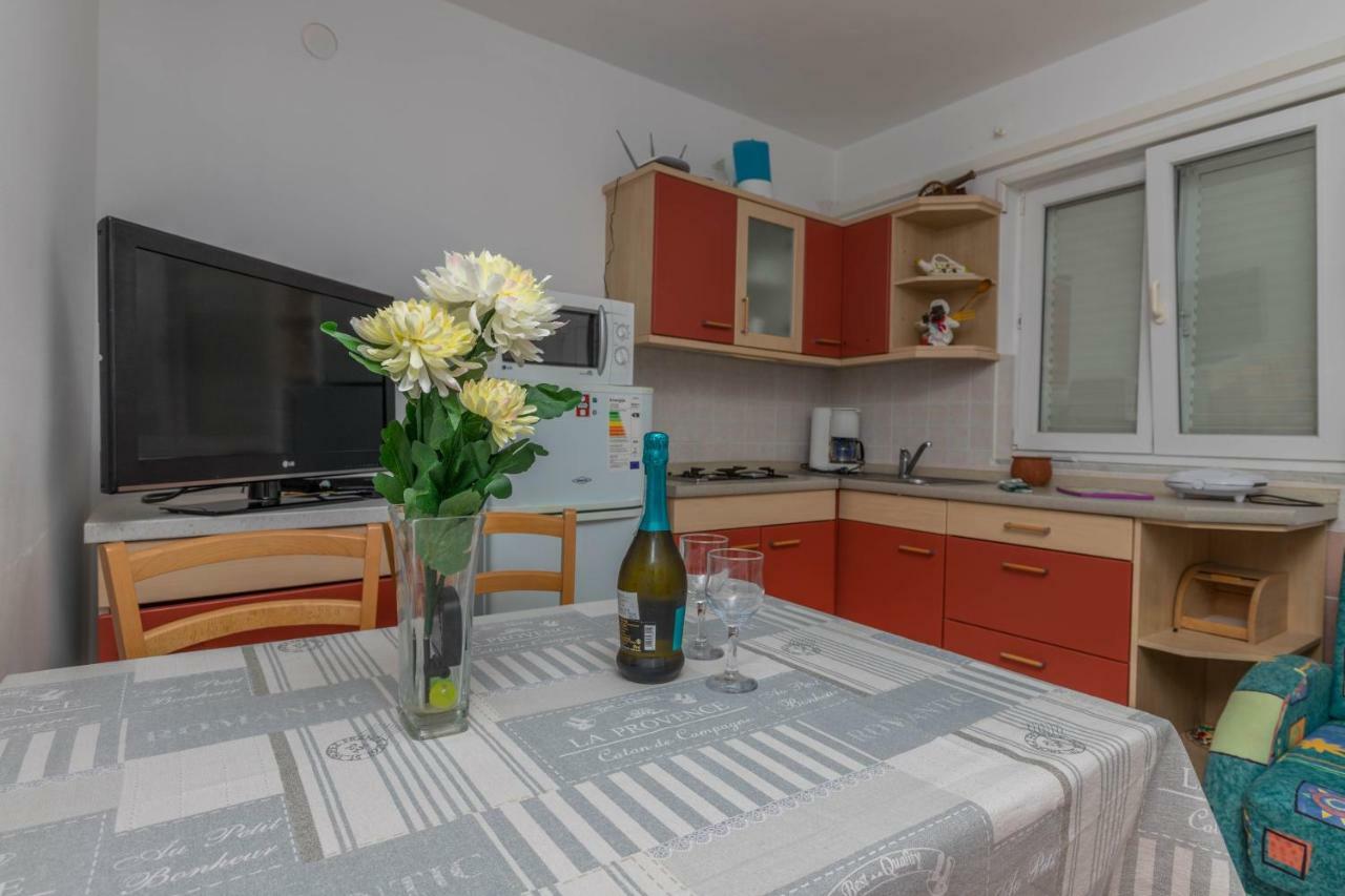 Apartman Zlatica Dramalj Eksteriør bilde