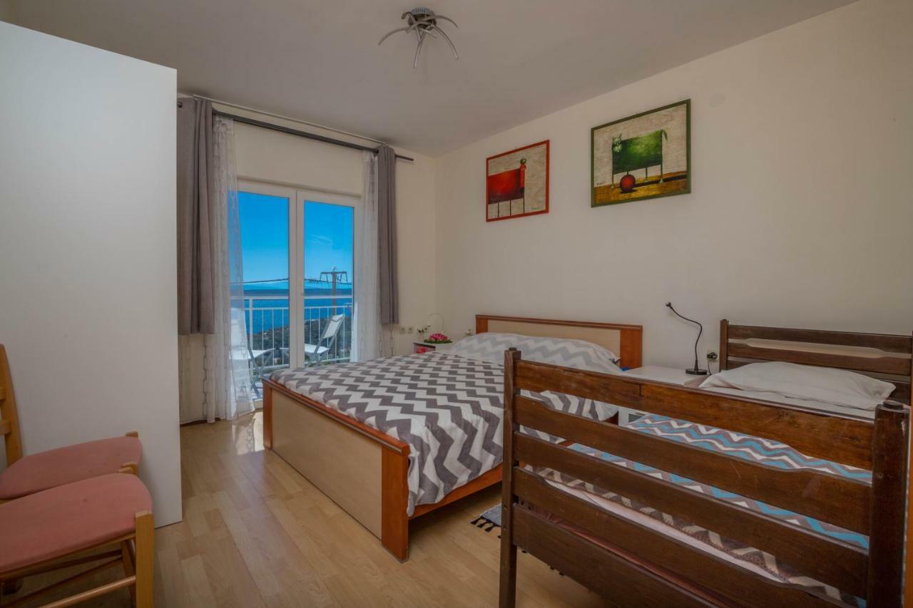 Apartman Zlatica Dramalj Eksteriør bilde